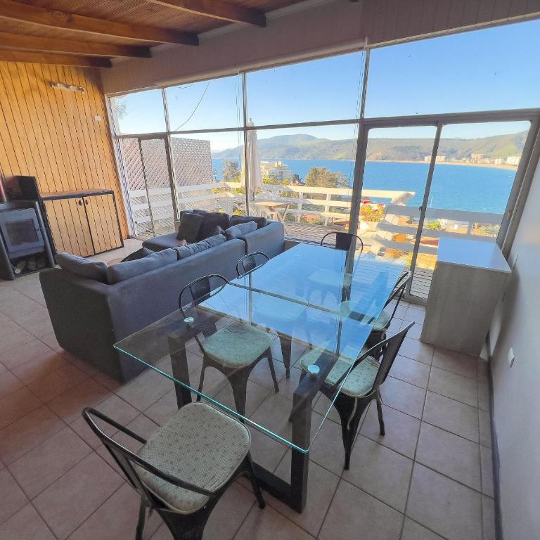 Cómoda casa con terraza y vista al mar en Papudo - Vacation Home - 4