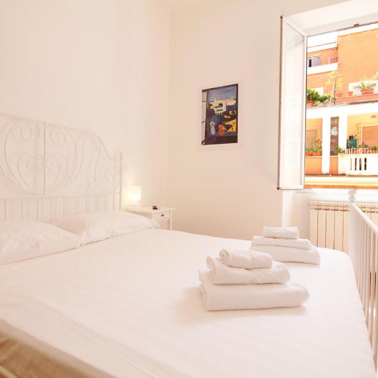 Walk to the Colosseum from your Family Apt - Appartamento con 3 Camere da Letto - 23