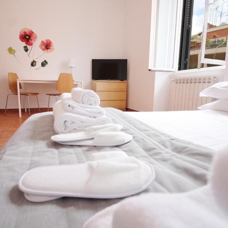 Walk to the Colosseum from your Family Apt - Appartamento con 3 Camere da Letto - 25