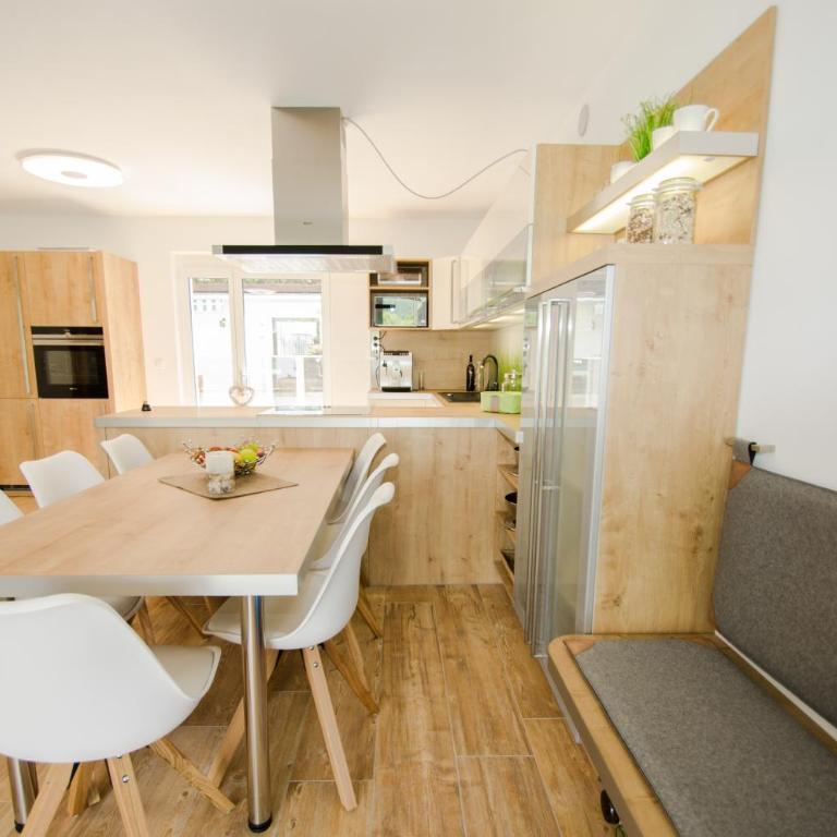 Penthouse Waterside by All in One Apartments - Deluxe Apartment mit 3 Schlafzimmern - 17