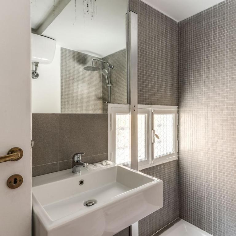Suite Monserrato one bedroom apartment Campo di Fiori - Appartamento con 1 Camera da Letto - 17