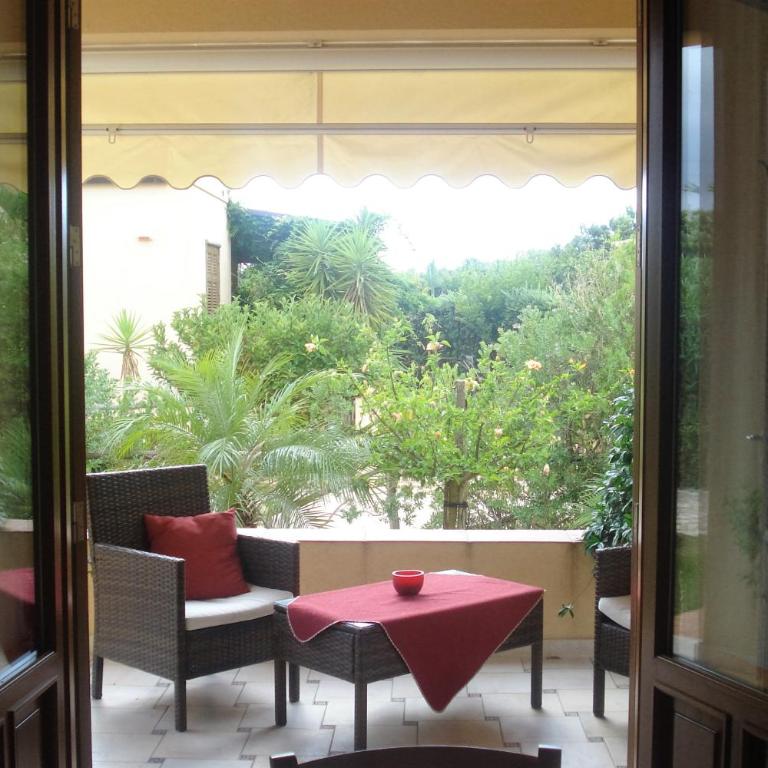 Casa Vacanze Libeccio - Villetta con giardino e piscina condominiale - Casa Vacanze - 17