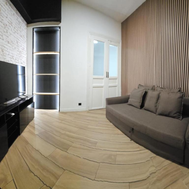 HOSTAL ANDREA GRANVIA - Suite Deluxe - 9