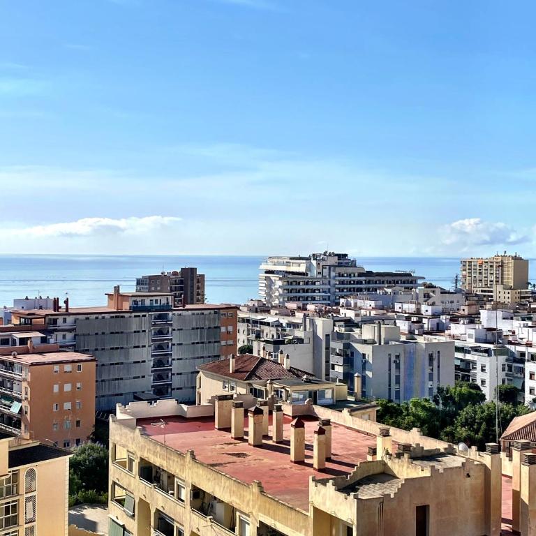 Top Floor Sea View Central Apartment with Seasonal Pool Walking Distance to the Beach by Namaste Elite - Estudio con vistas al mar - 7
