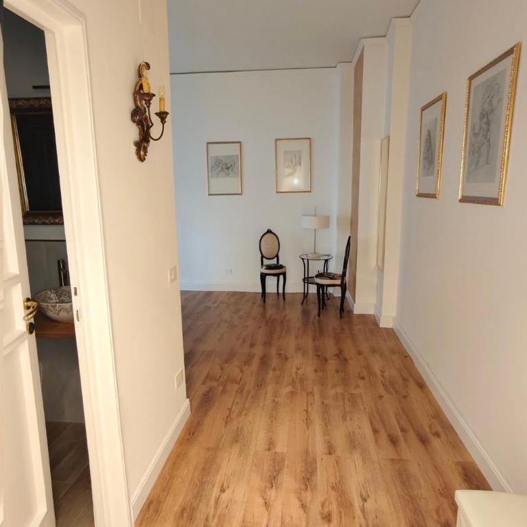 Cherubini 13 - Deluxe Room - 8