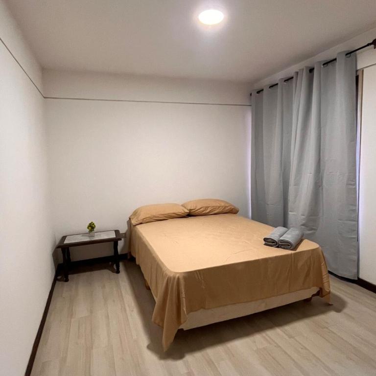 Amplio y Cómodo Apartamento La Florida - Three-Bedroom Apartment - 8