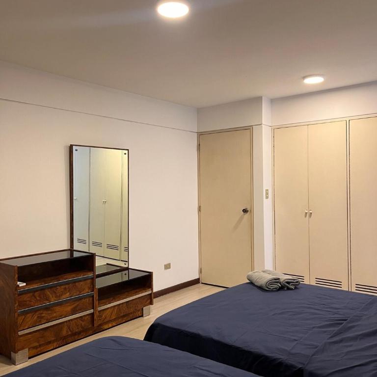 Amplio y Cómodo Apartamento La Florida - Three-Bedroom Apartment - 16