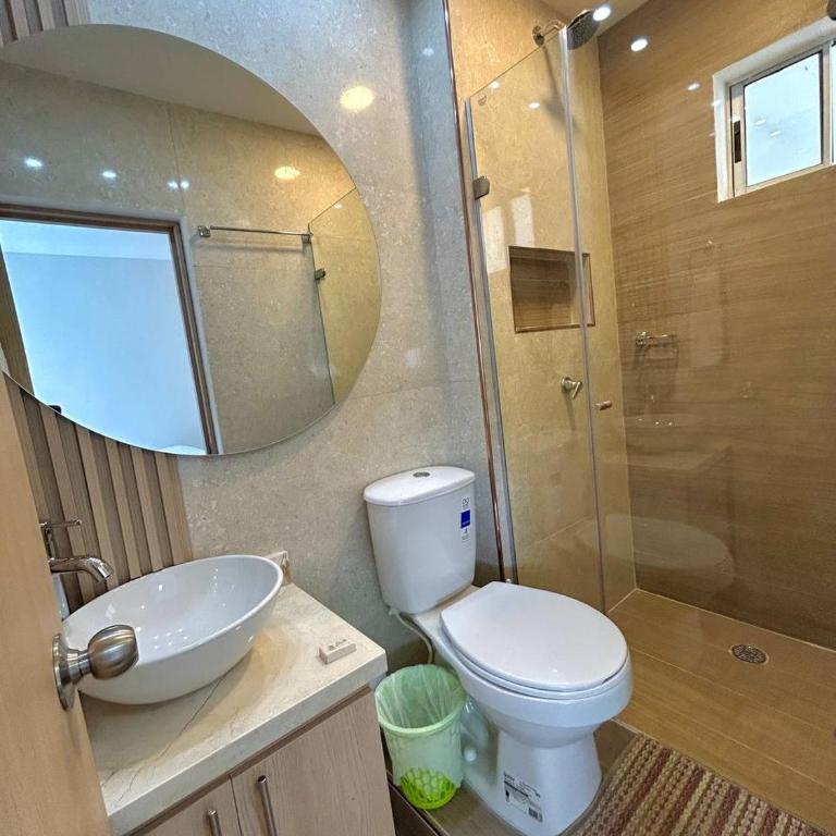 Lujo y confort cerca del mar 3 hab con piscina - Three-Bedroom Apartment - 7