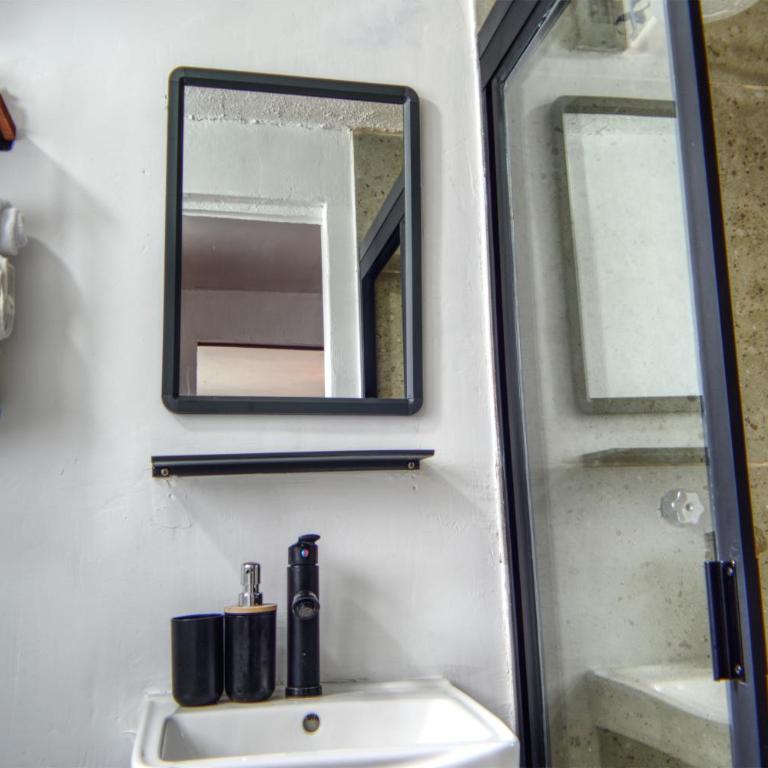 Amazing Suite a few steps Reforma & US Embassy - One-Bedroom Apartment with View - 13