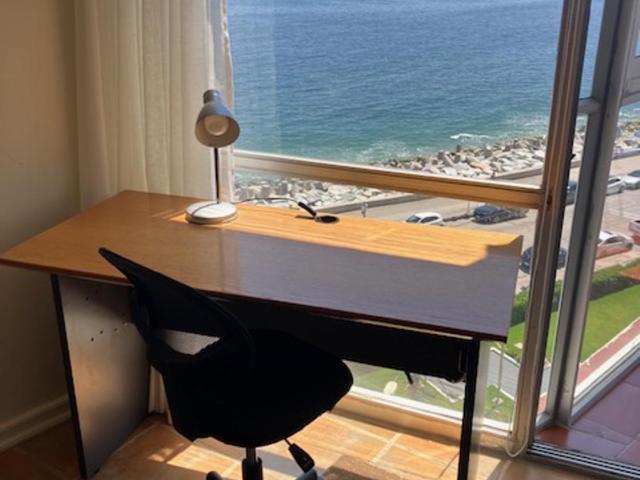 Beachfront apartment in Viña - Two-Bedroom Apartment - 7