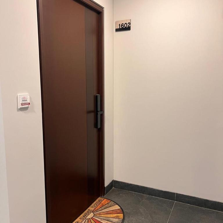 Departamento Zona Sur, nuevo y lujoso de 2 habitaciones y 2 baños en el piso 16 excelente vista y soleado - Two-Bedroom Apartment - 7