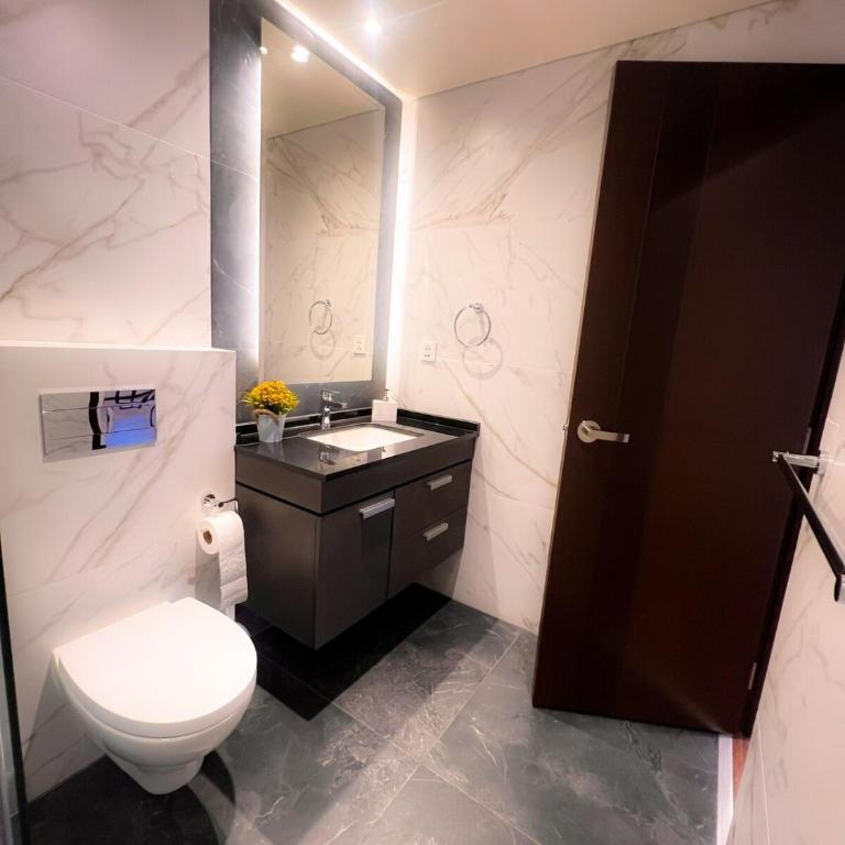 Departamento Zona Sur, nuevo y lujoso de 2 habitaciones y 2 baños en el piso 16 excelente vista y soleado - Two-Bedroom Apartment - 21