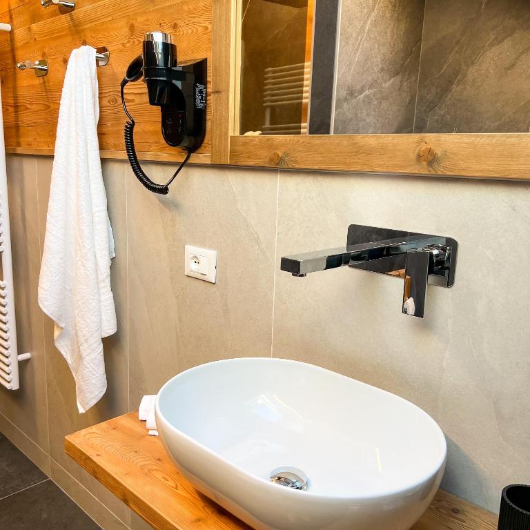 Harmonia Suite & Apartments - Two-Bedroom Apartment - 10