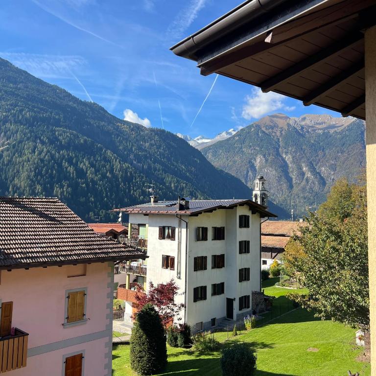 Harmonia Suite & Apartments - Suite with Mountain View - 8