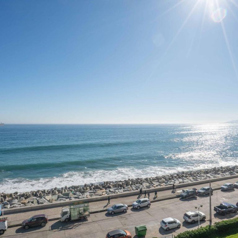 Beachfront apartment in Viña - Two-Bedroom Apartment - 49