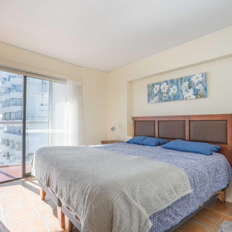 Beachfront apartment in Viña - Two-Bedroom Apartment - 34