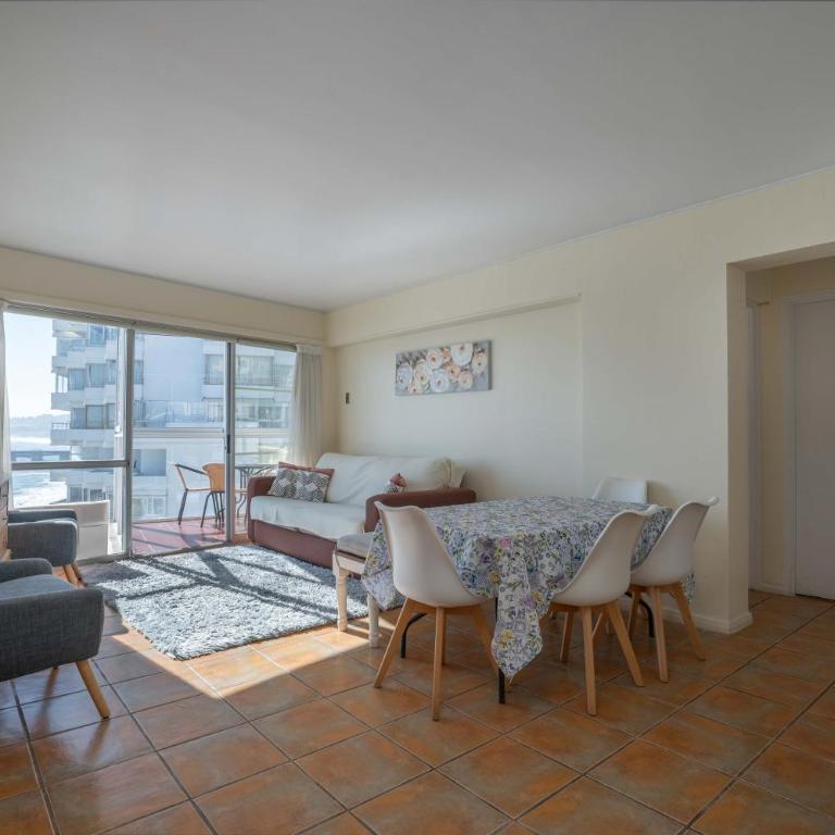 Beachfront apartment in Viña - Two-Bedroom Apartment - 52