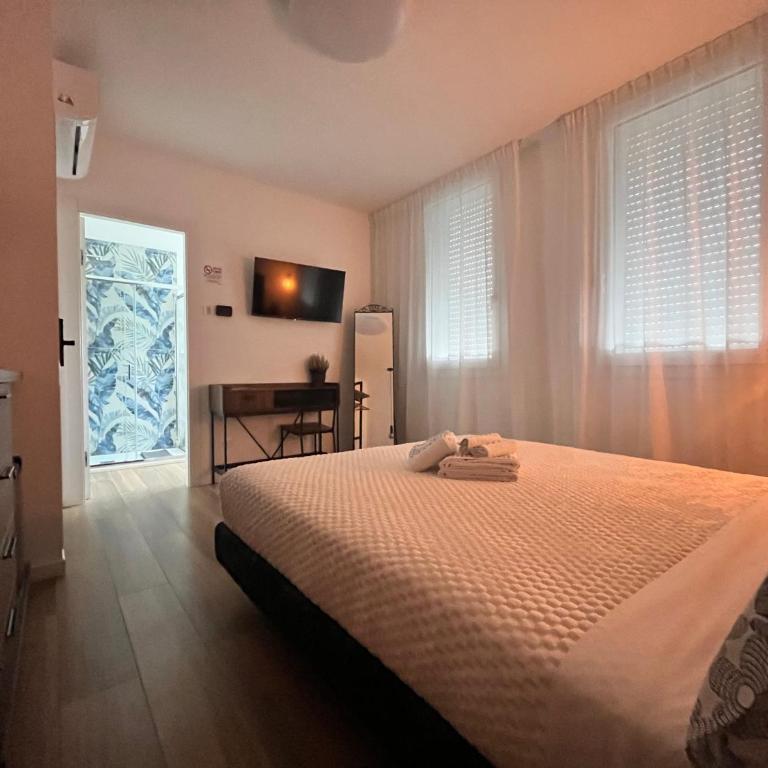 Residence Pelin - Ampia Camera Matrimoniale - 1