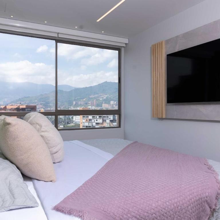 Exclusive Luxury Apartment - Poblado Medellín - Two-Bedroom Apartment - 19