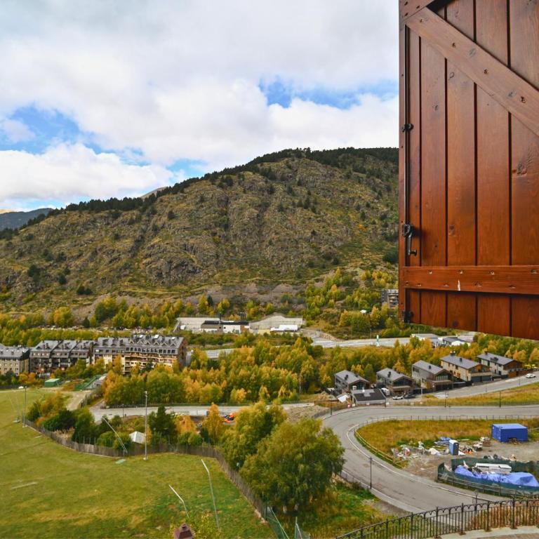 Refugio Amplio con Vistas y Parking I Eslalom - Appartement - 2