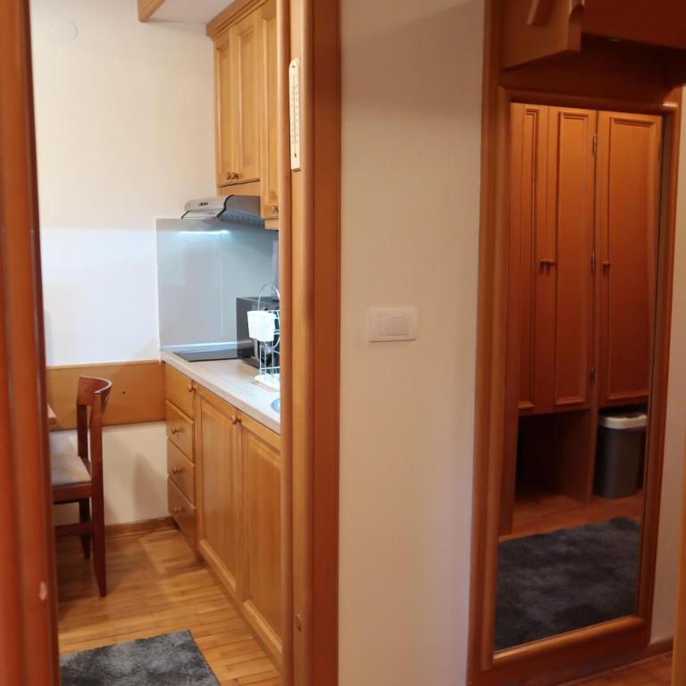 Apartman 601 i 603 Kopaonik Centar - Deluxe One-Bedroom Apartment - 23