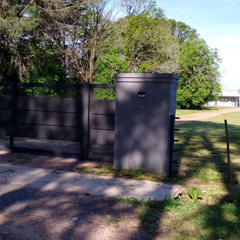 Hermosa Casa De Campo en Mercedes - Casa de 4 dormitorios - 30