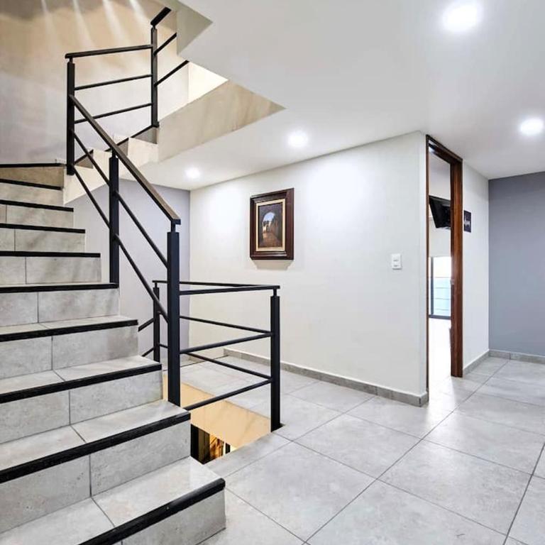R02 Room at ITESM CEM Full Services, Shared-Kitchen, Smart TV, Parking, Balcony - Double or Twin Room with Private Bathroom - 27