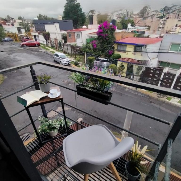 R02 Room at ITESM CEM Full Services, Shared-Kitchen, Smart TV, Parking, Balcony - Double or Twin Room with Private Bathroom - 29