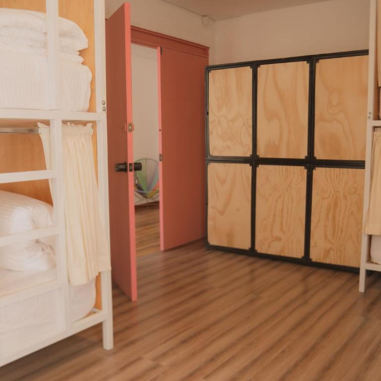 Hostal Macondo Bogotá - Cama en habitación compartida mixta de 6 camas - 7