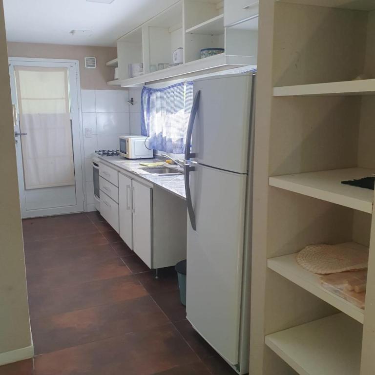 Departamentos Pinamar 4 y 6 personas - One-Bedroom Apartment - 8