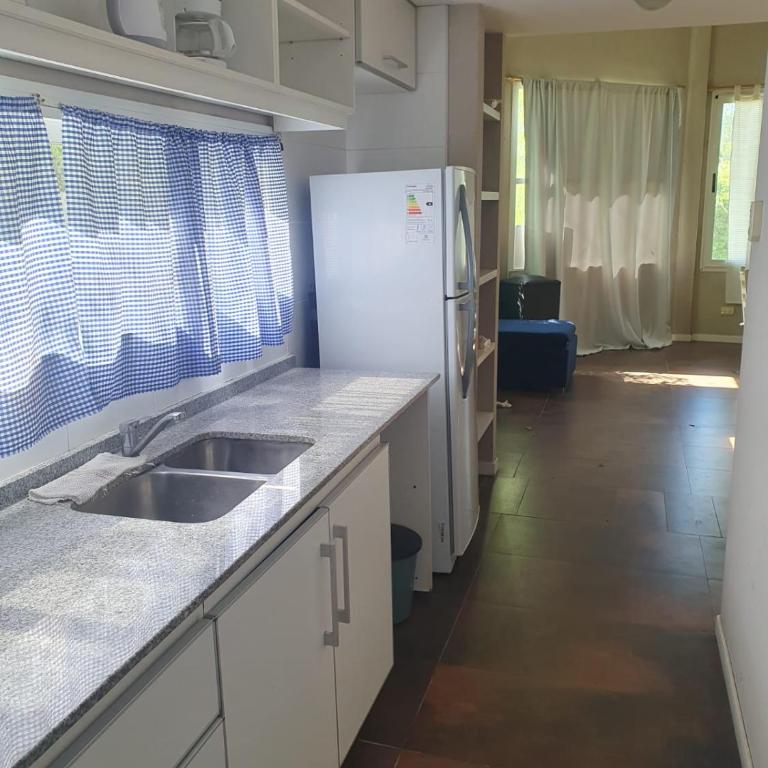 Departamentos Pinamar 4 y 6 personas - One-Bedroom Apartment - 11