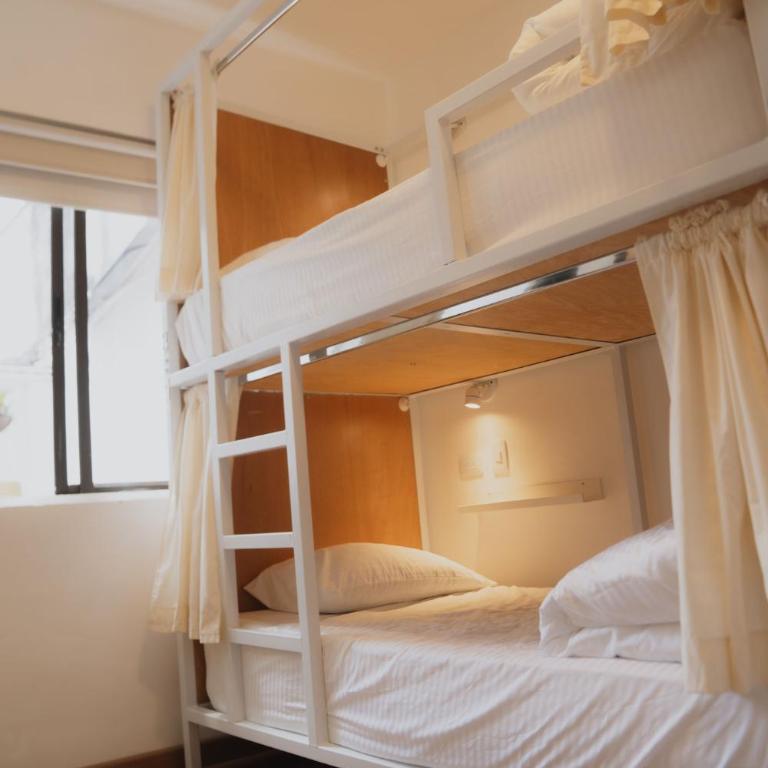 Hostal Macondo Bogotá - Cama en habitación femenina compartida de 4 camas - 1