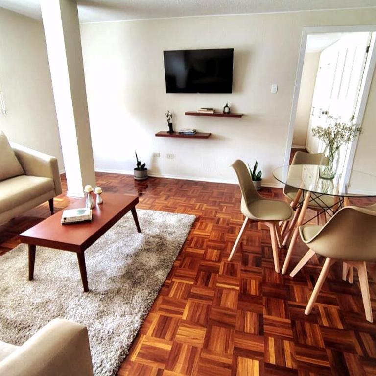 Business and Family Hermoso departamento en Ambato - Two-Bedroom Apartment - 1