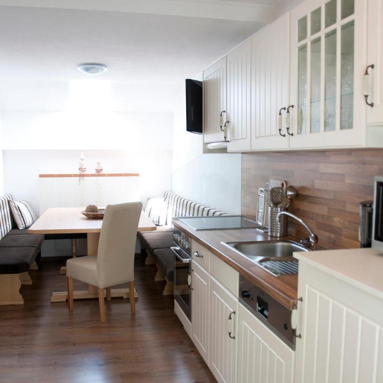 Apart Schmid - Apartment mit 2 Schlafzimmern und Balkon - 5