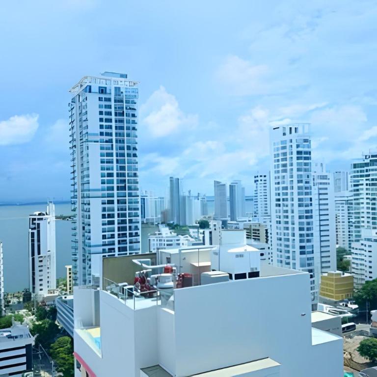 Increíble vista al mar en el corazón de Bocagrande - Two-Bedroom Apartment with Balcony and Sea View - 7