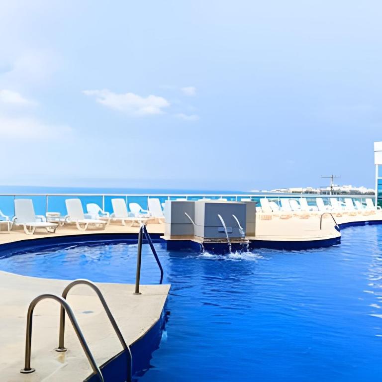 Increíble vista al mar en el corazón de Bocagrande - Two-Bedroom Apartment with Balcony and Sea View - 28