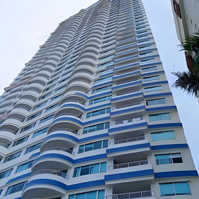 Increíble vista al mar en el corazón de Bocagrande - Two-Bedroom Apartment with Balcony and Sea View - 32