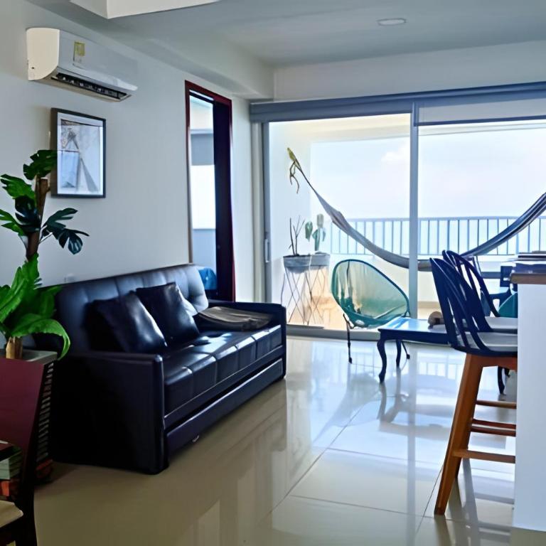 Increíble vista al mar en el corazón de Bocagrande - Two-Bedroom Apartment with Balcony and Sea View - 44