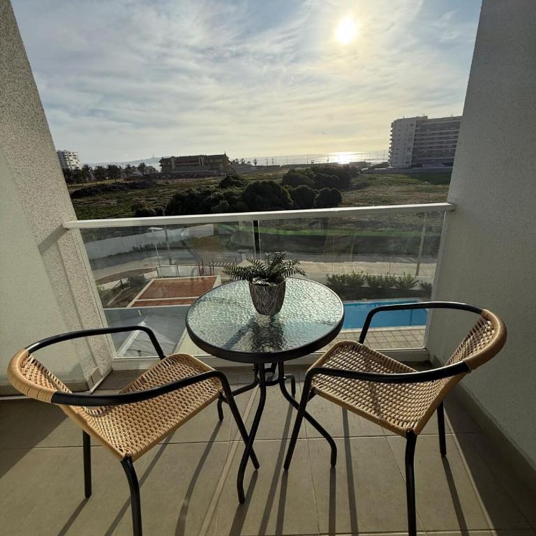 Amanecer del Faro - Three-Bedroom Apartment - 24