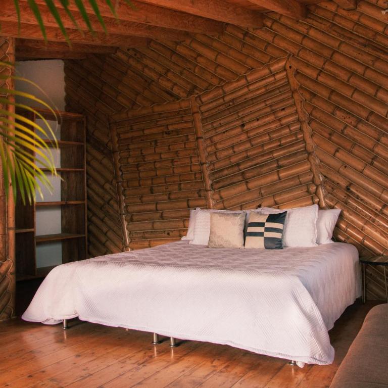 PIA COLOMBIA - Suite con vistas a la montaña - 2