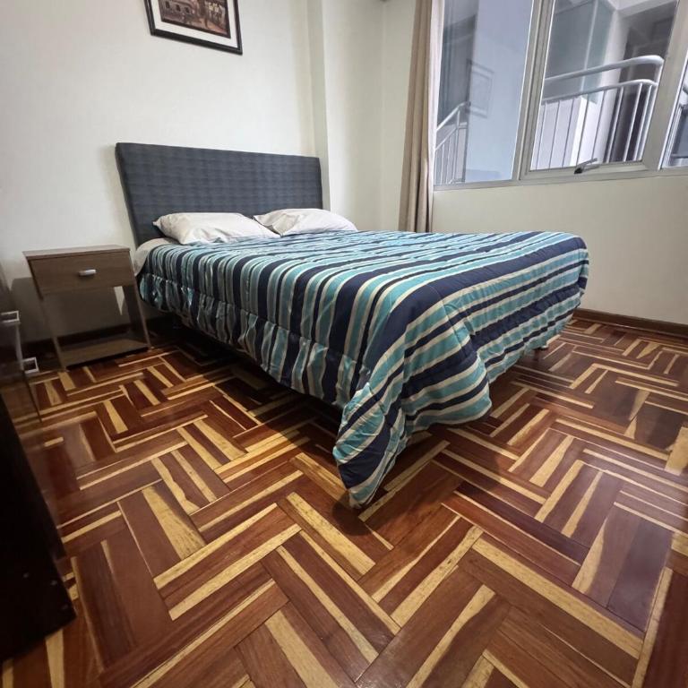 Siéntete como en casa, excelente apartamento - Three-Bedroom Apartment - 13