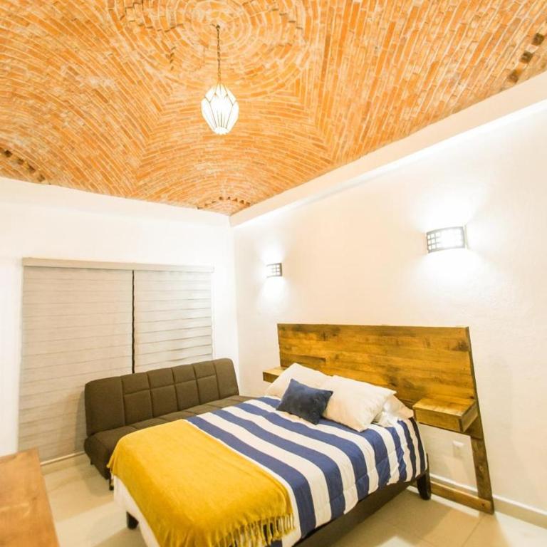 House with a private pool in San Miguel de Allende - Five-Bedroom House - 3