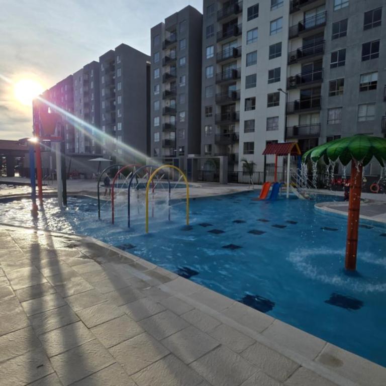 Condominio AZUL RICAURTE Apartamento con 4 piscinas - Two-Bedroom Apartment - 3
