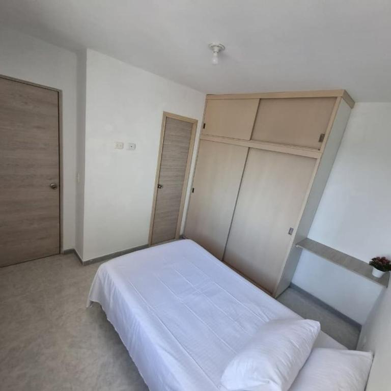 Entrelagos 905 - Apartamento de 2 dormitorios con balcón - 8