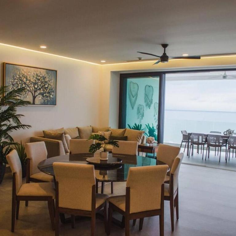 Sea Breeze Retreat 4BR Oceanfront - Apartamento - 11