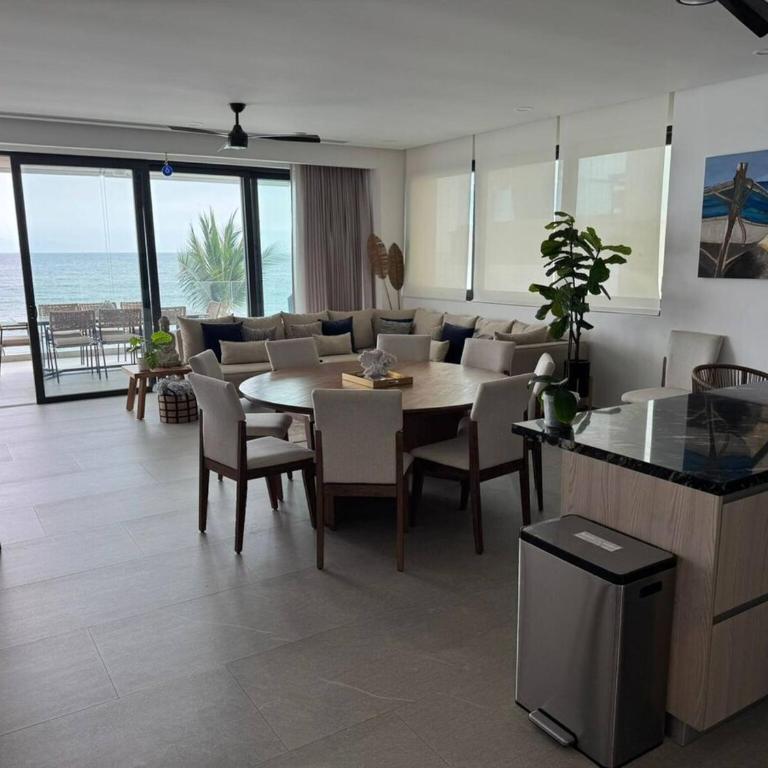 Sea Breeze Retreat 4BR Oceanfront - Apartamento - 17