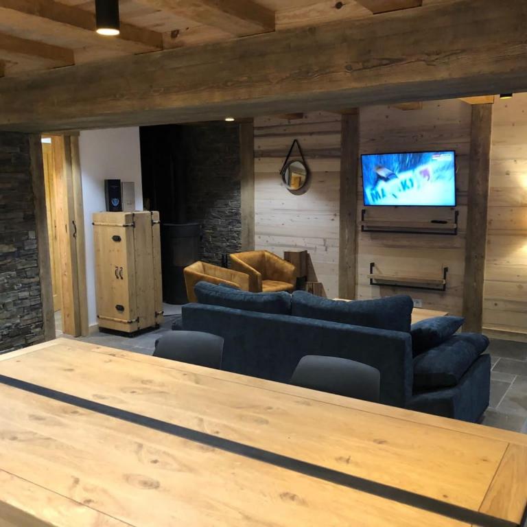 Ferme rénovée centre-ville 3 chambres, 6/8 pers, Parking - FR-1-836-2 - Appartamento - 6
