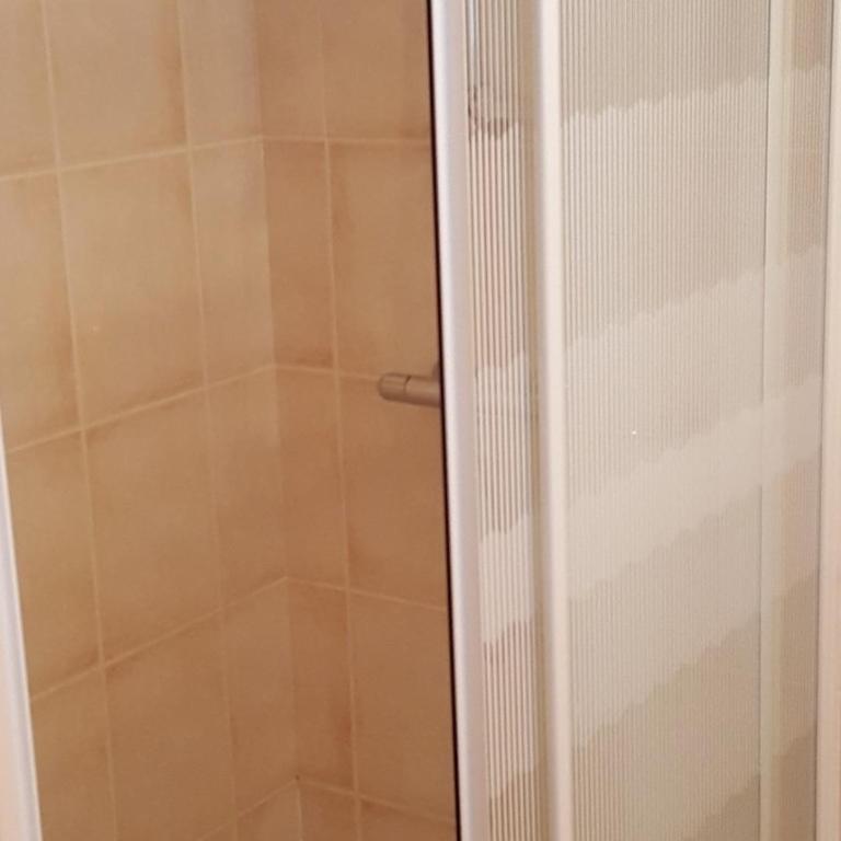 Appartement 2 chambres pour 5 pers avec billard et parking - FR-1-836-11 - Apartment - 10