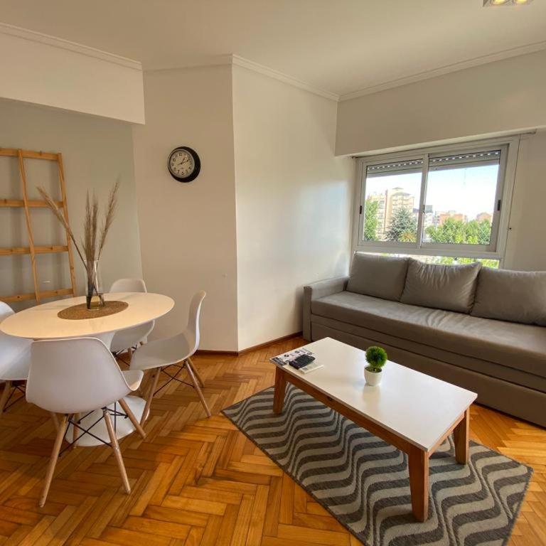 Tigre Center Tower - Con piscina y seguridad 24hs - Opcional cochera - Apartamento de 1 dormitorio - 32