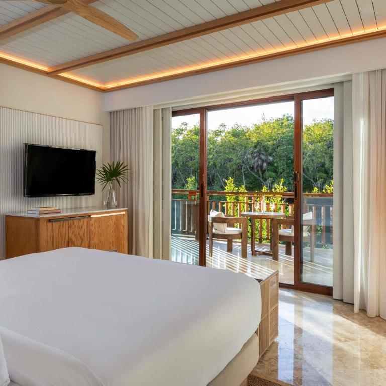 Fairmont Mayakoba - Signature One-Bedroom King Casita with Sofa Bed and Lagoon View - 1